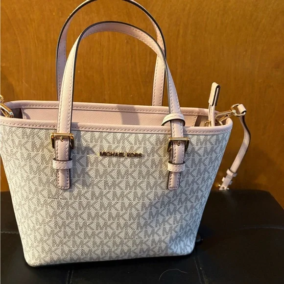 Michael Kors Jet Set Extra Small. - Picture 3 of 6